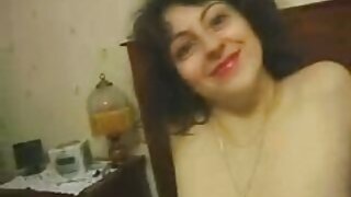 Hunky մուգ մազերով հ ...