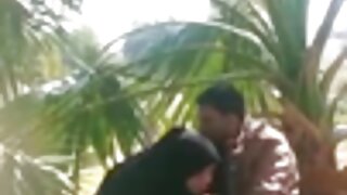 Մորթու պոչով պոռնիկ  ...