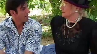 Շլացուցիչ թխահեր տիկ ...
